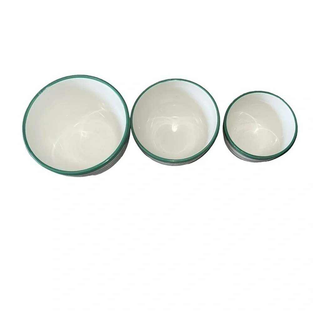3pc Candy Cane Ceramic small nested mixing bowls Christmas/Holidays Wint…